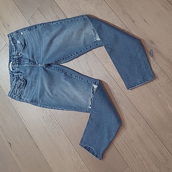 Good American Jeans Women's sz 6/28 Good Legs Crop Distressed Mid Rise Denim - Picture 1 of 14